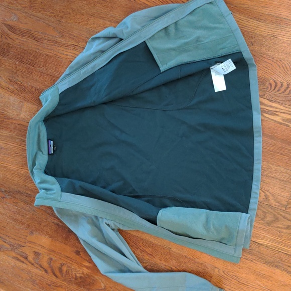 Patagonia lightweight jacket - Picture 2 of 2